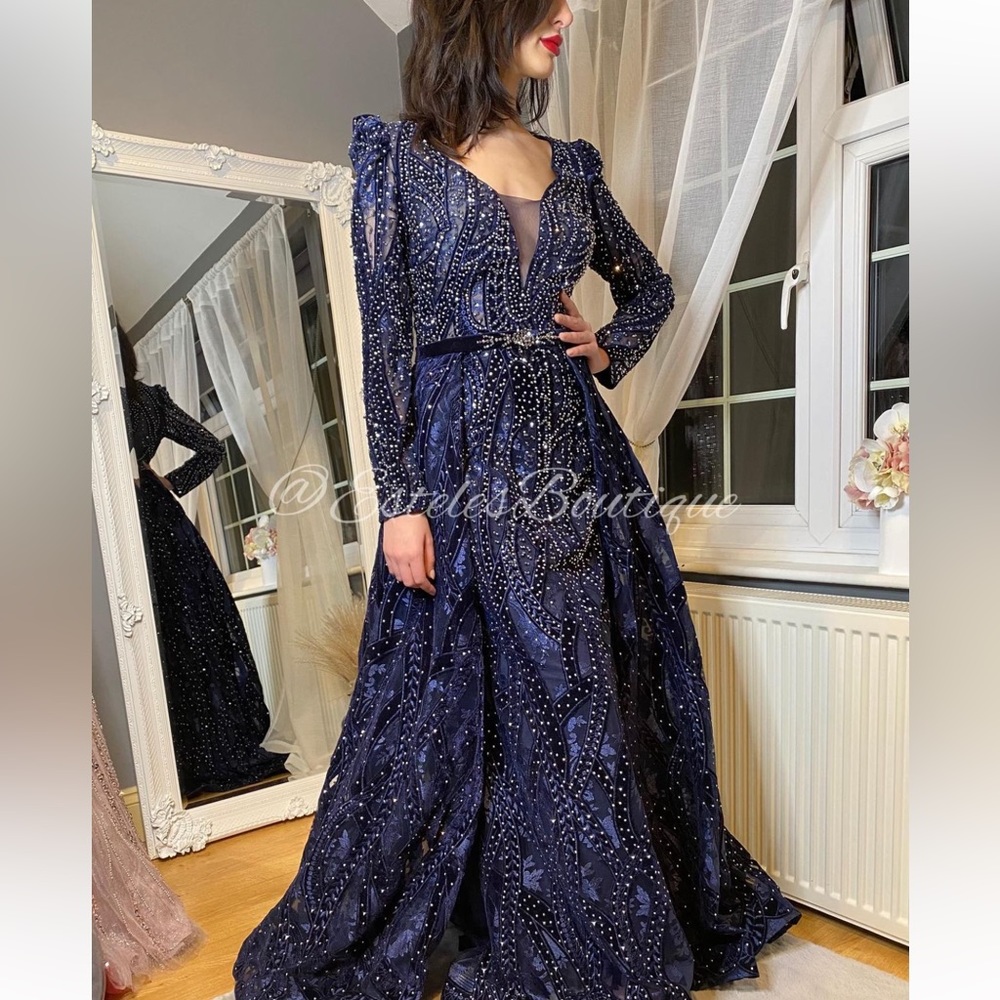 Gorgeous  dress with overskirt very fancy beautiful Dress with crystals on it